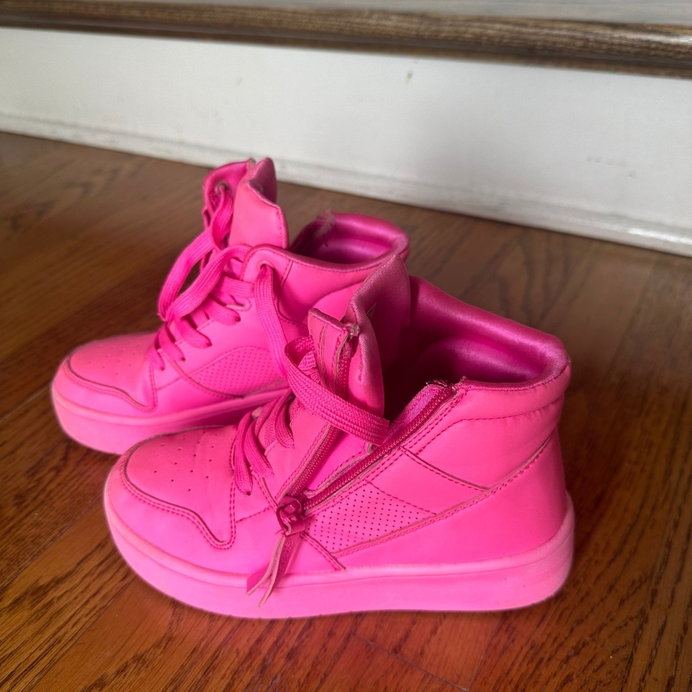 Sketchers for girls